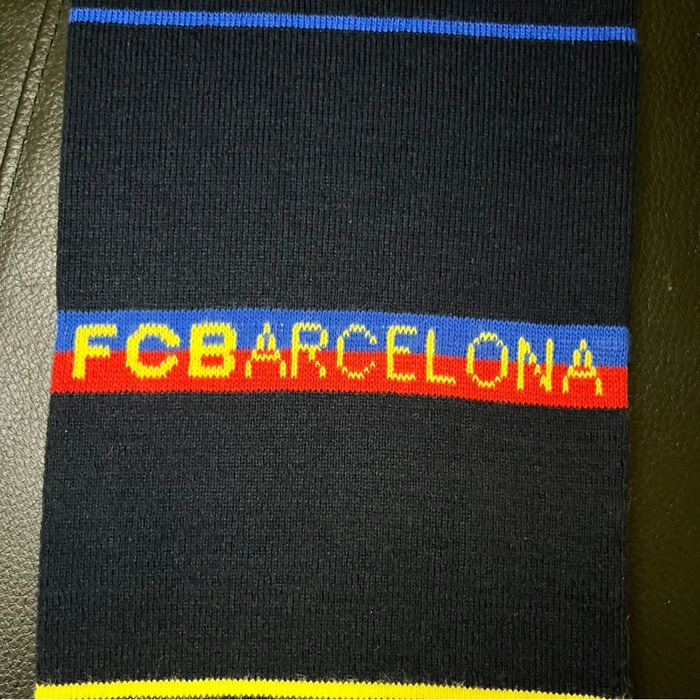 FC Barcelona El Cant del Barca Hat Cap and Navy Striped Fringe Knit Scarf Set
